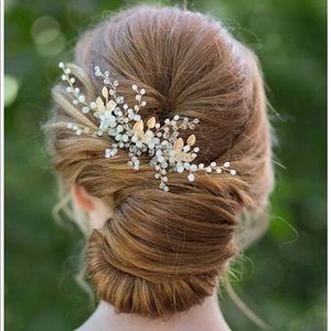Gold and crystal wedding hair comb